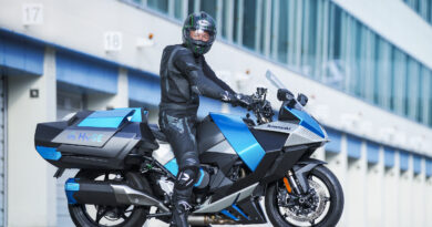 Kawasaki toont ’s werelds eerste motorfiets op waterstof